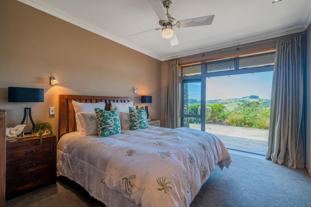 Luxury Country Retreat Apartment Cooks Beach Екстериор снимка